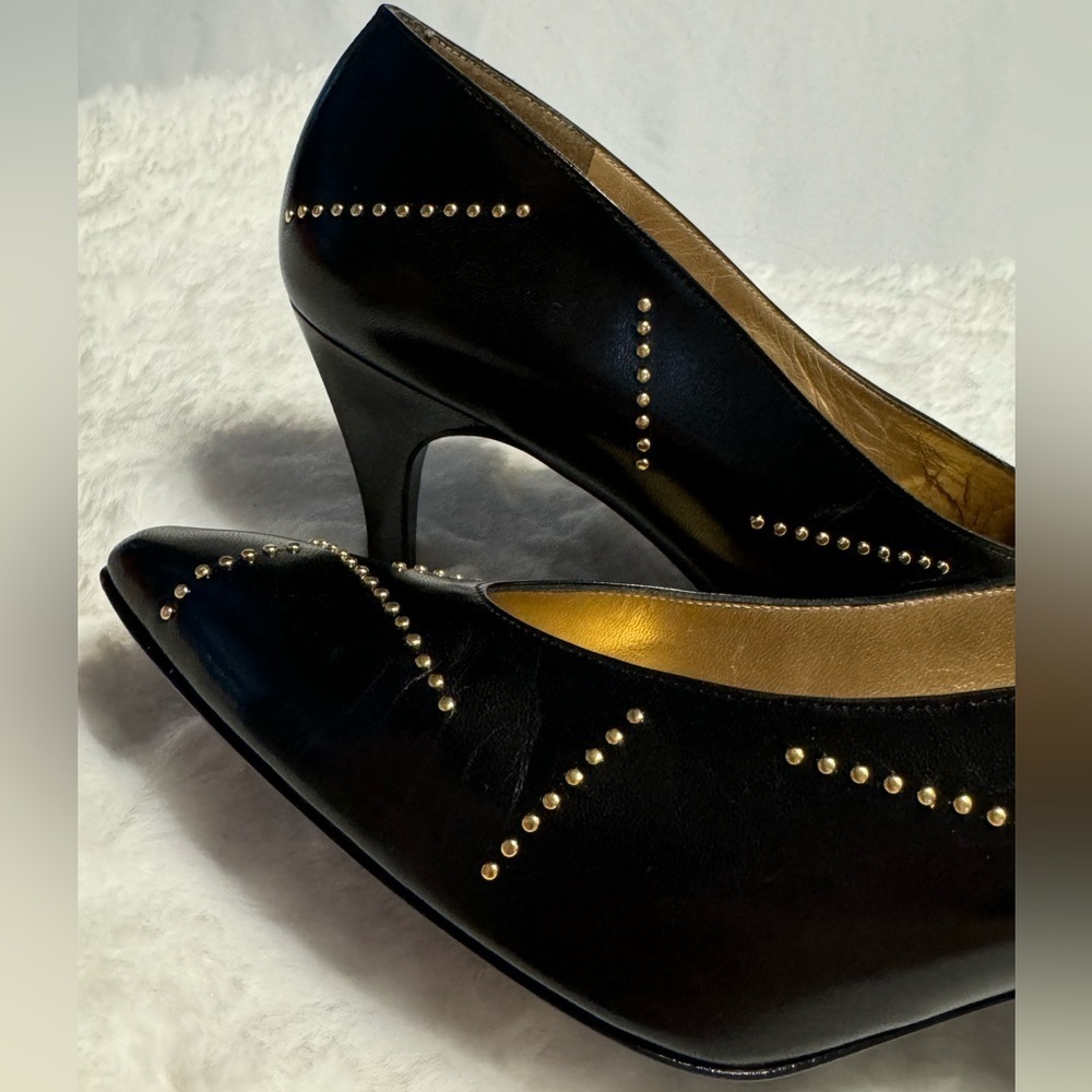 Vintage 80’s Stuart Weitzman Black Leather Gold Studded Heels Pumps Avante Garde - Picture 16 of 16